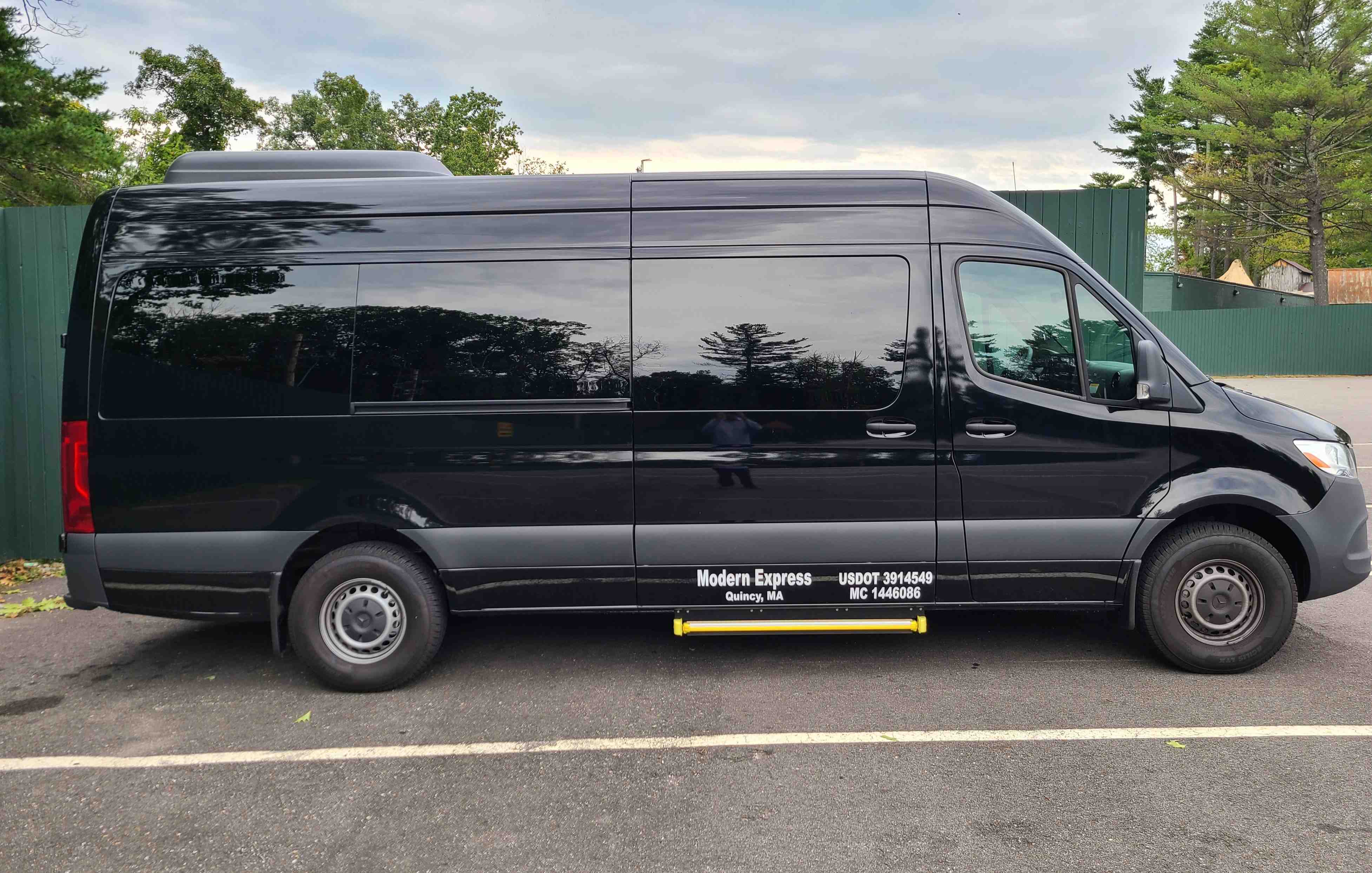 Modern Express Corporation 